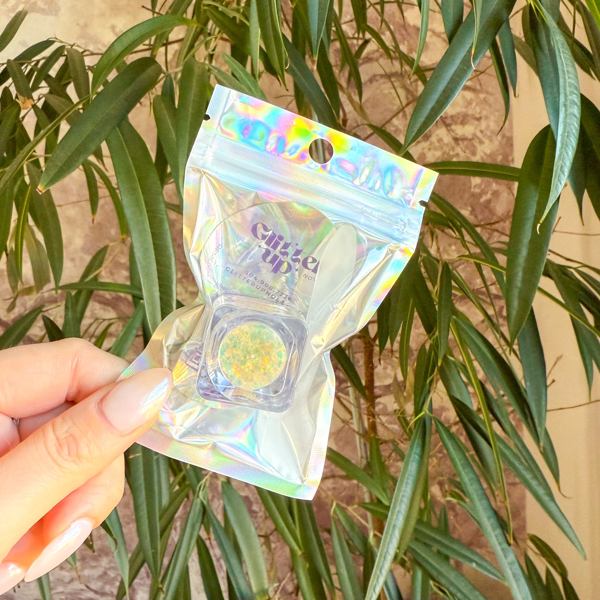 Glitter Up Iridescent Icing Face Glitter