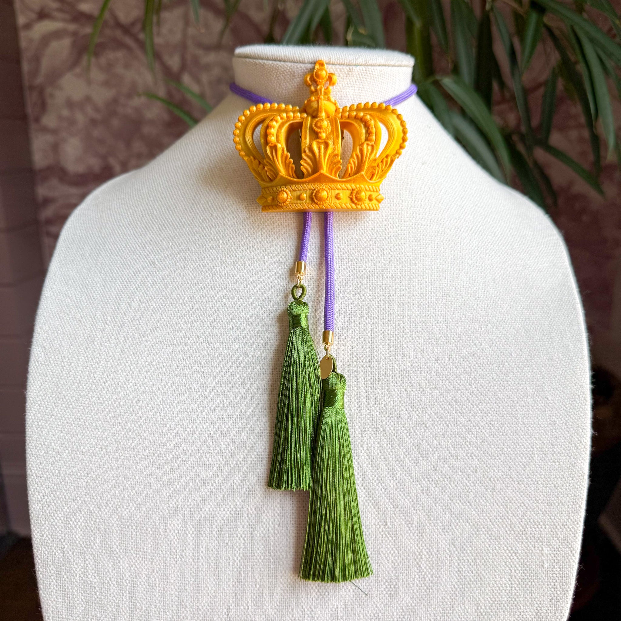 Crown Bolo Gold with Lavender & Olive