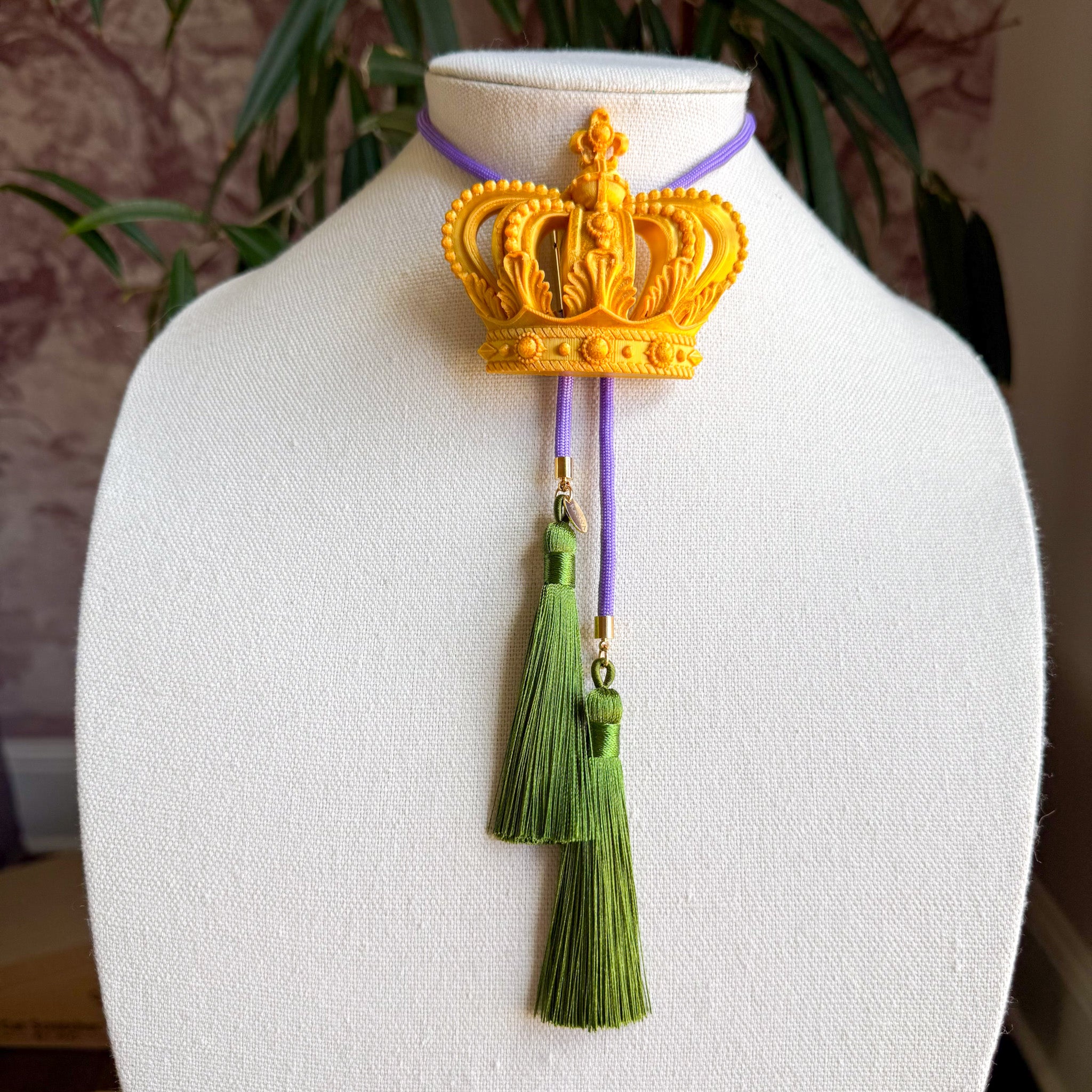 Crown Bolo Gold with Lavender & Olive