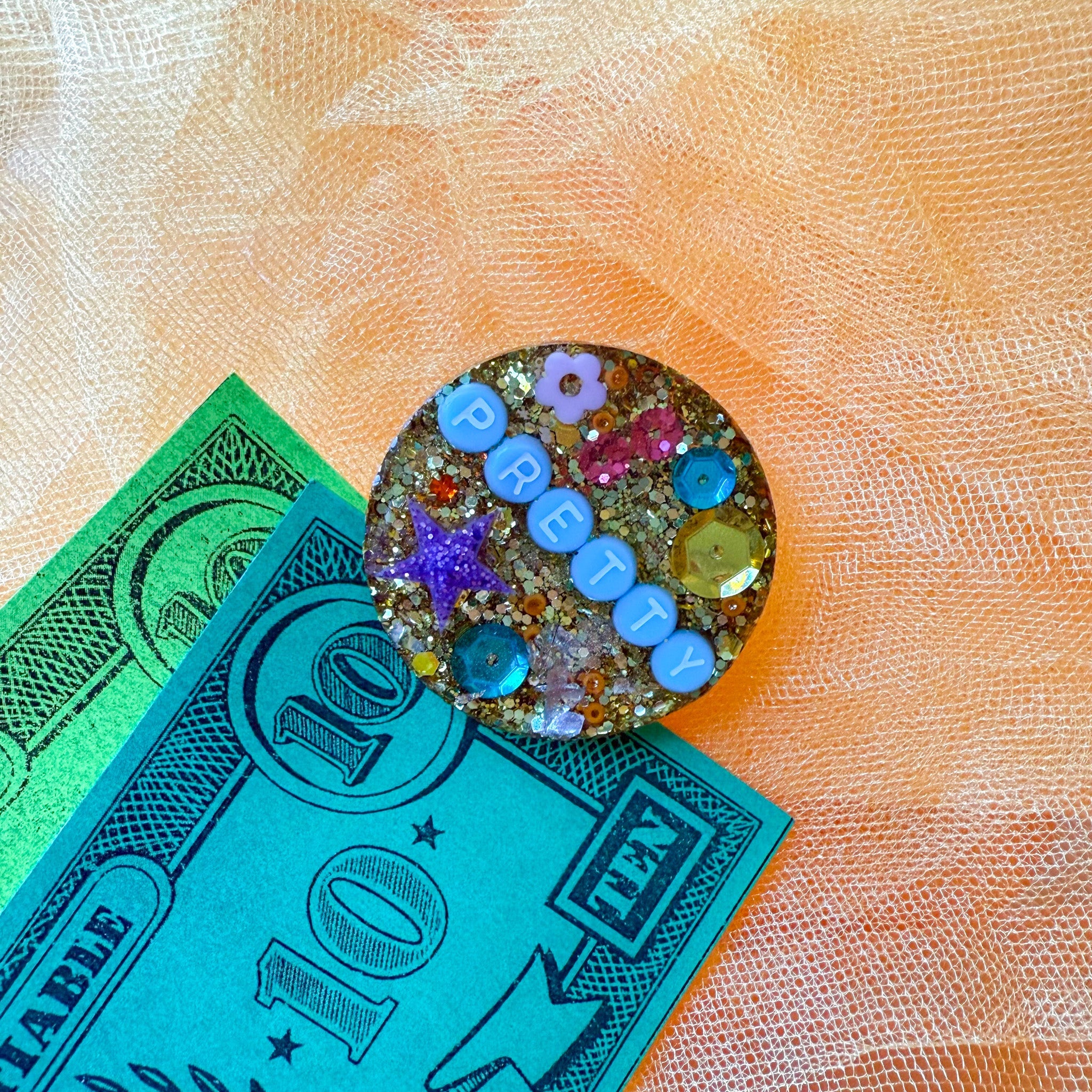 Glitterati Birthday Badge No. 31