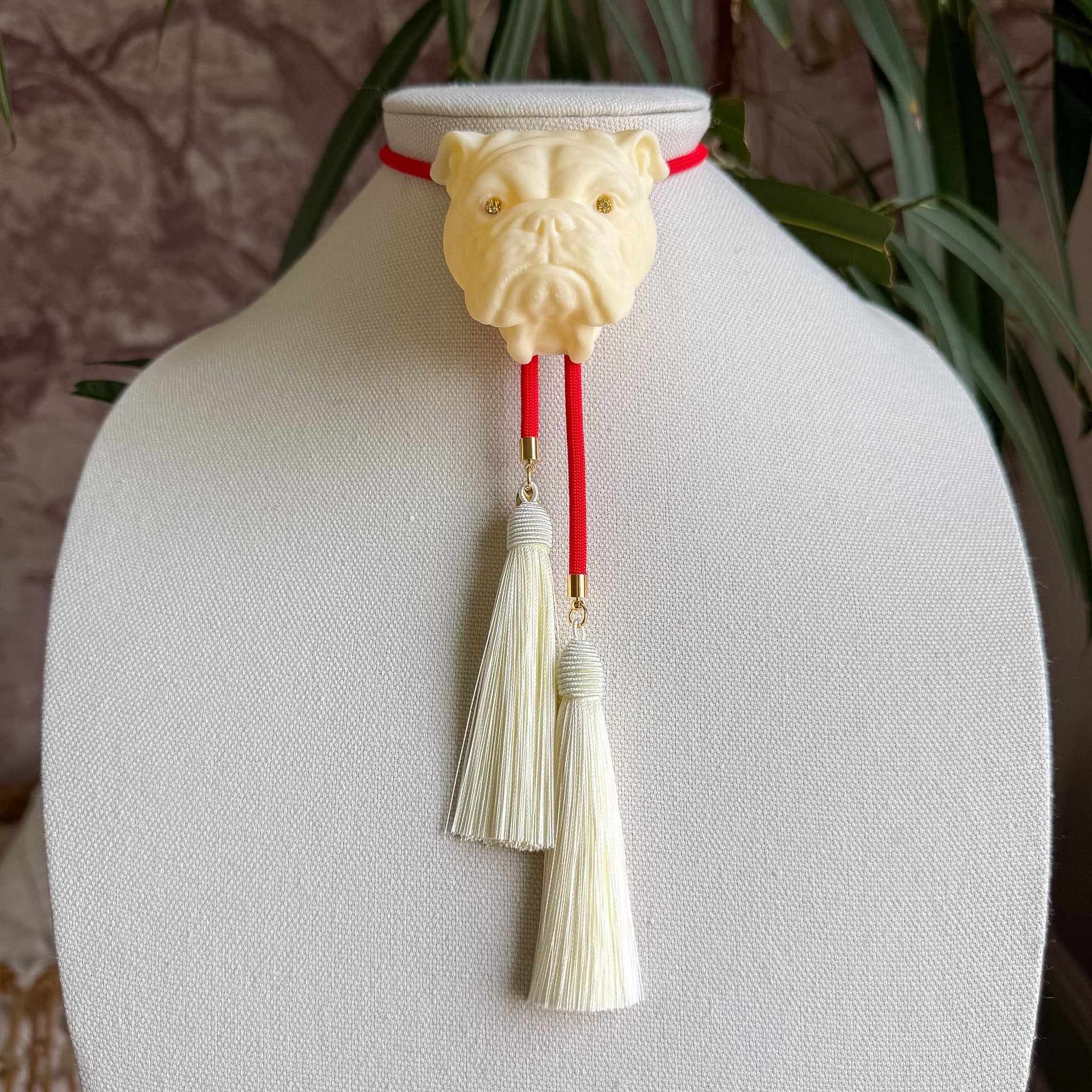 Bulldog Bolo Ivory with Red & Ivory