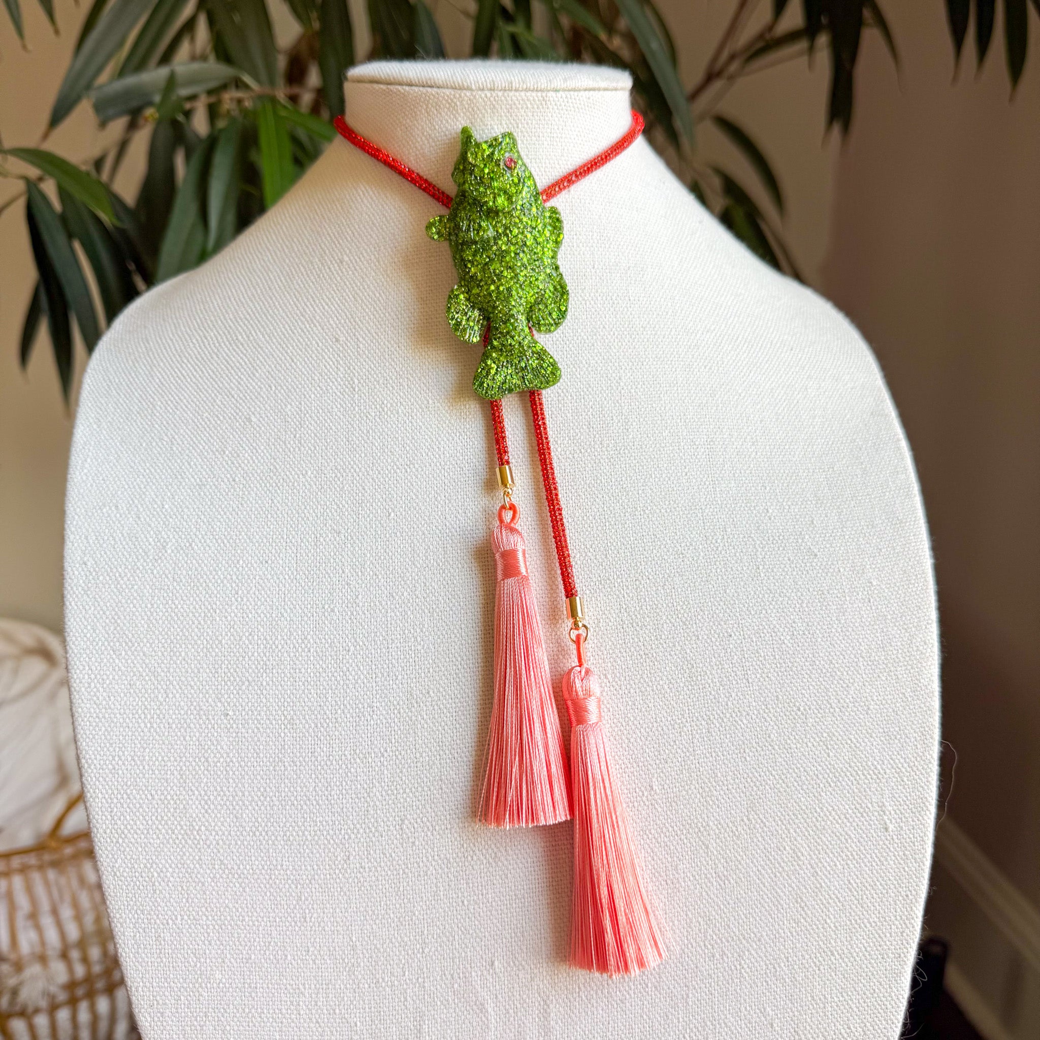 Glitzy Fishy Bolo No. 3