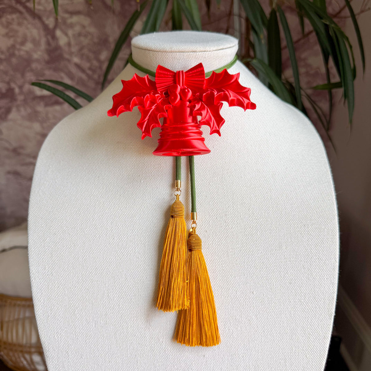 Mistletoe Bolo Sugar Red with Olive & Golden Yellow