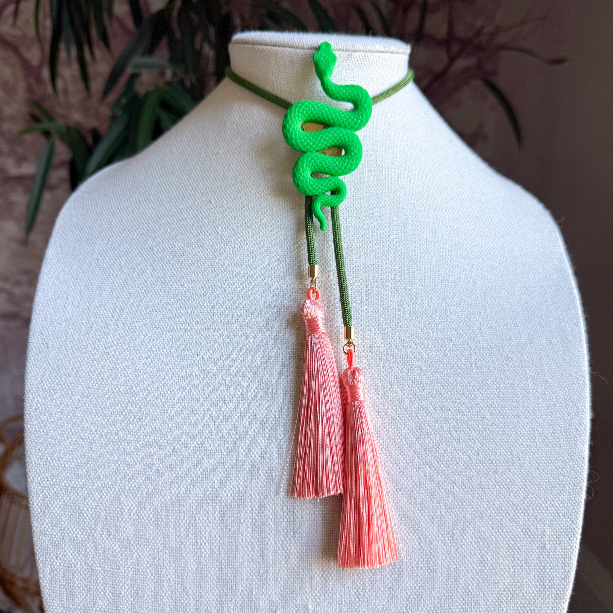 Snake Bolo Kelly Green with Olive & Peach