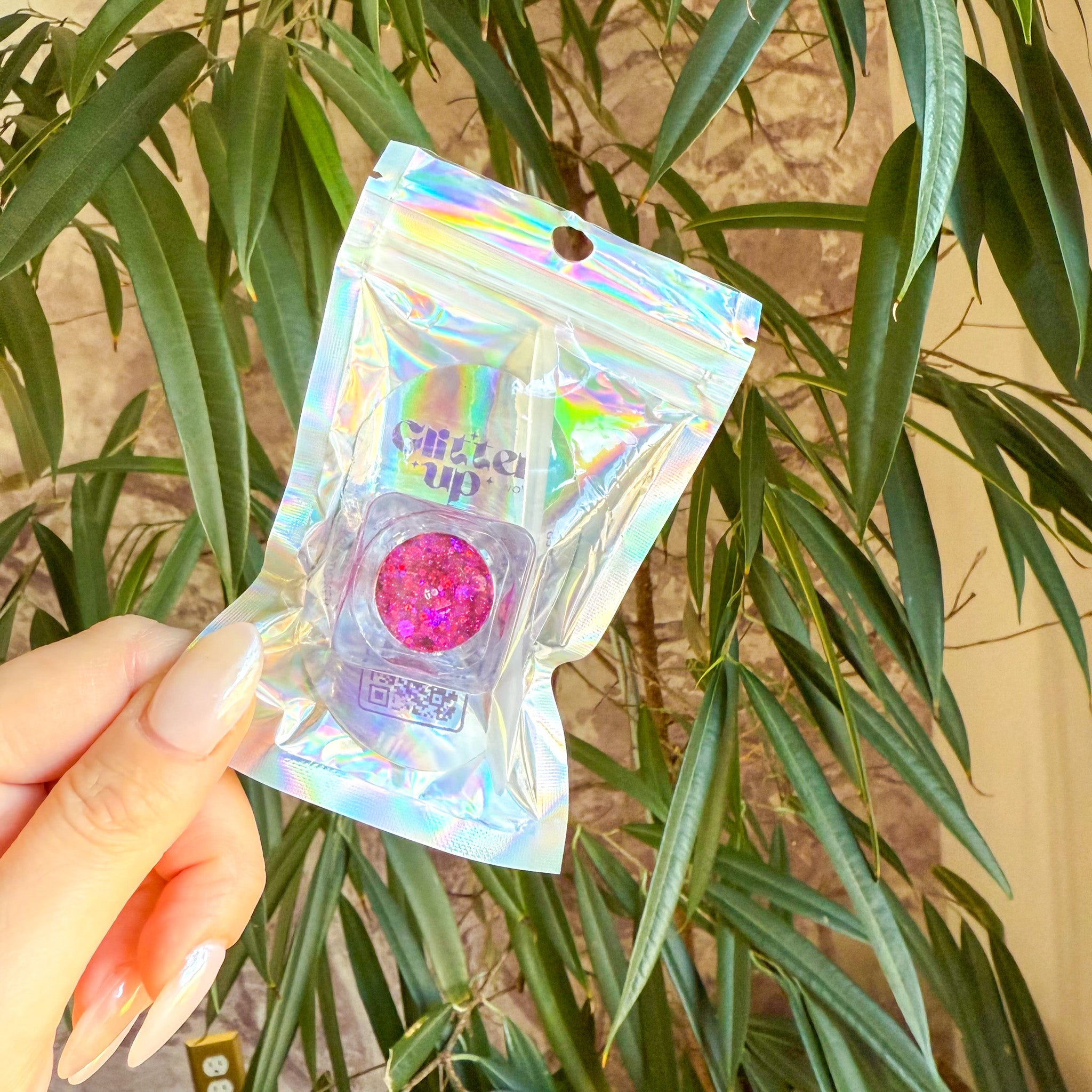 Glitter Up Pink Pony Face Glitter