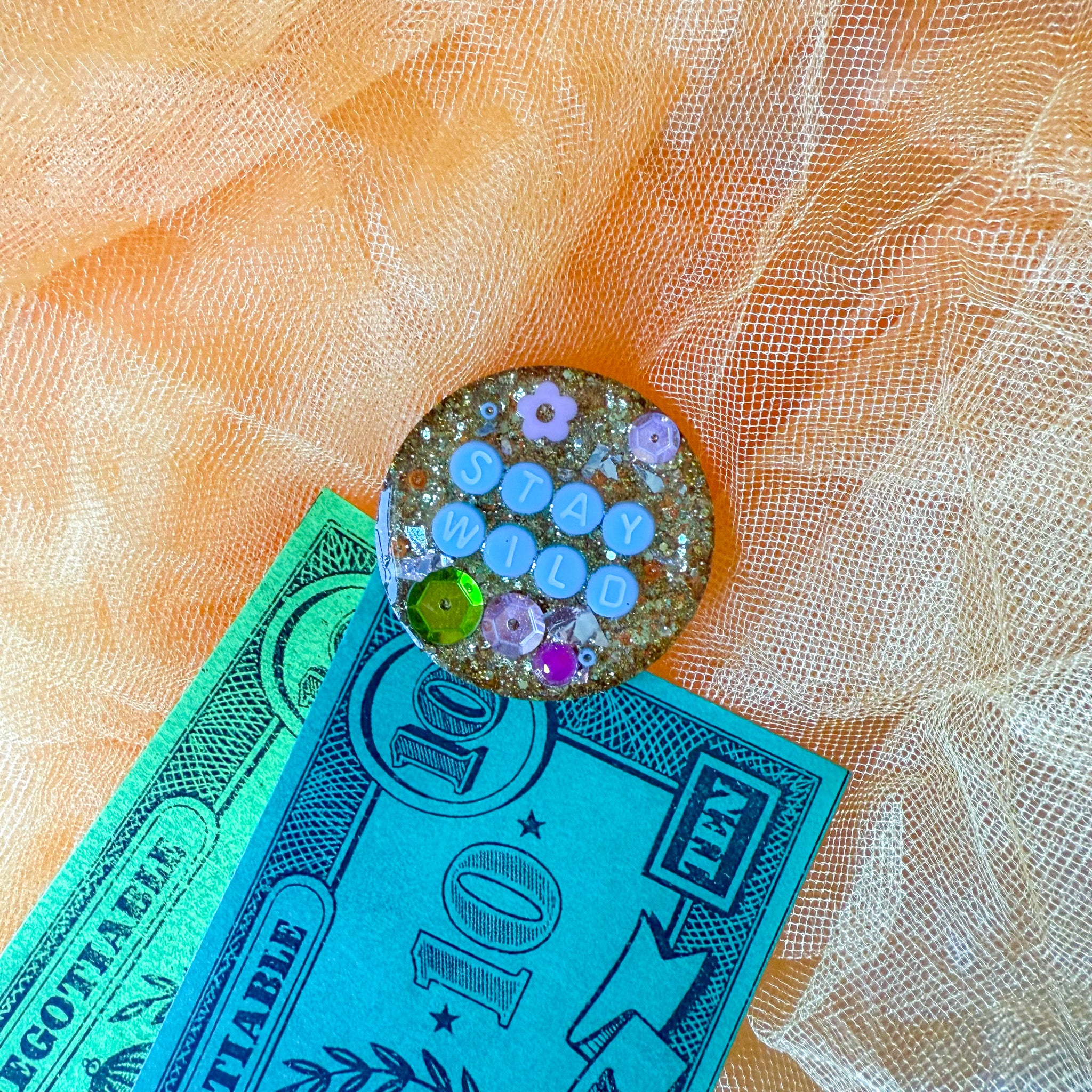 Glitterati Birthday Badge No. 27