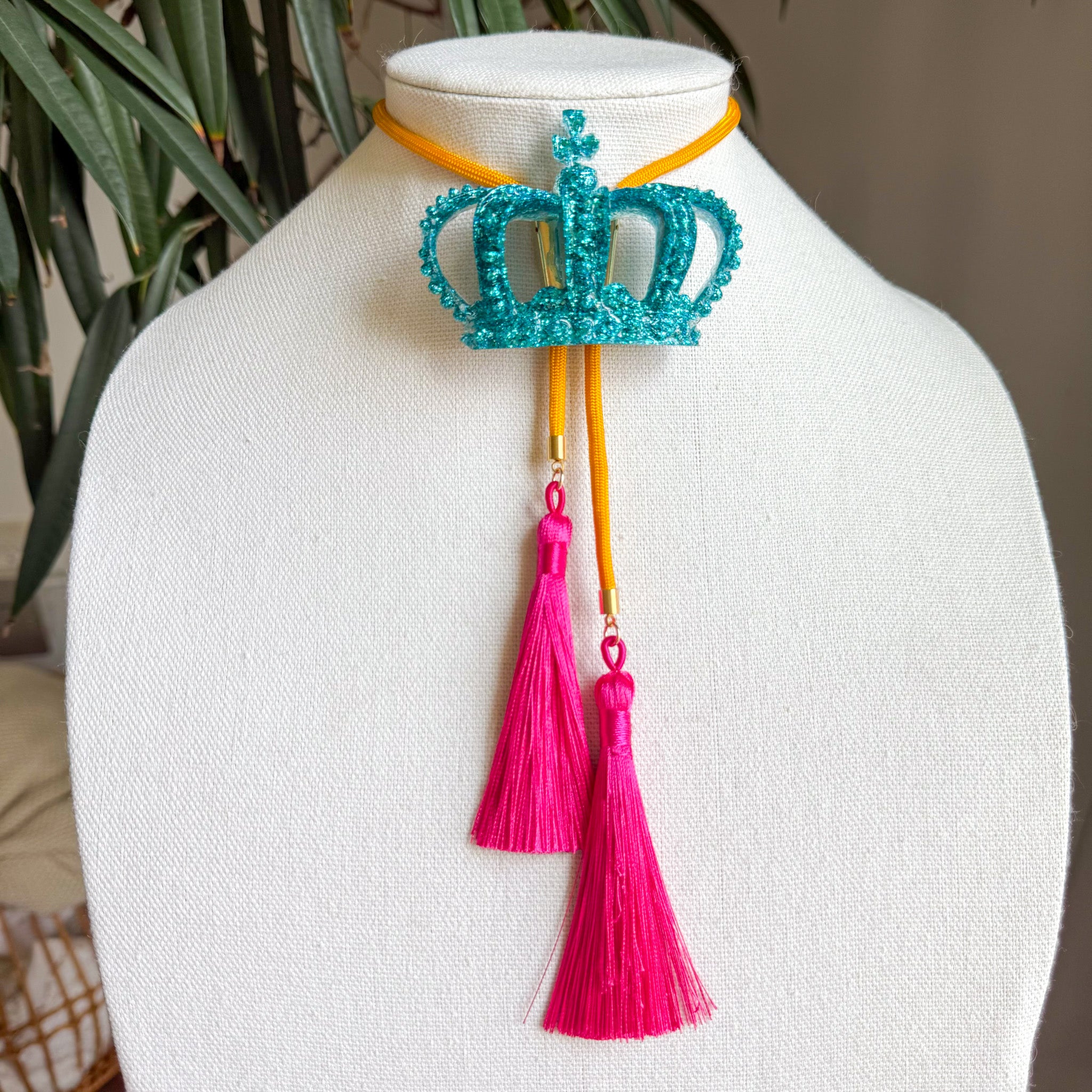 Crown Bolo No. 24