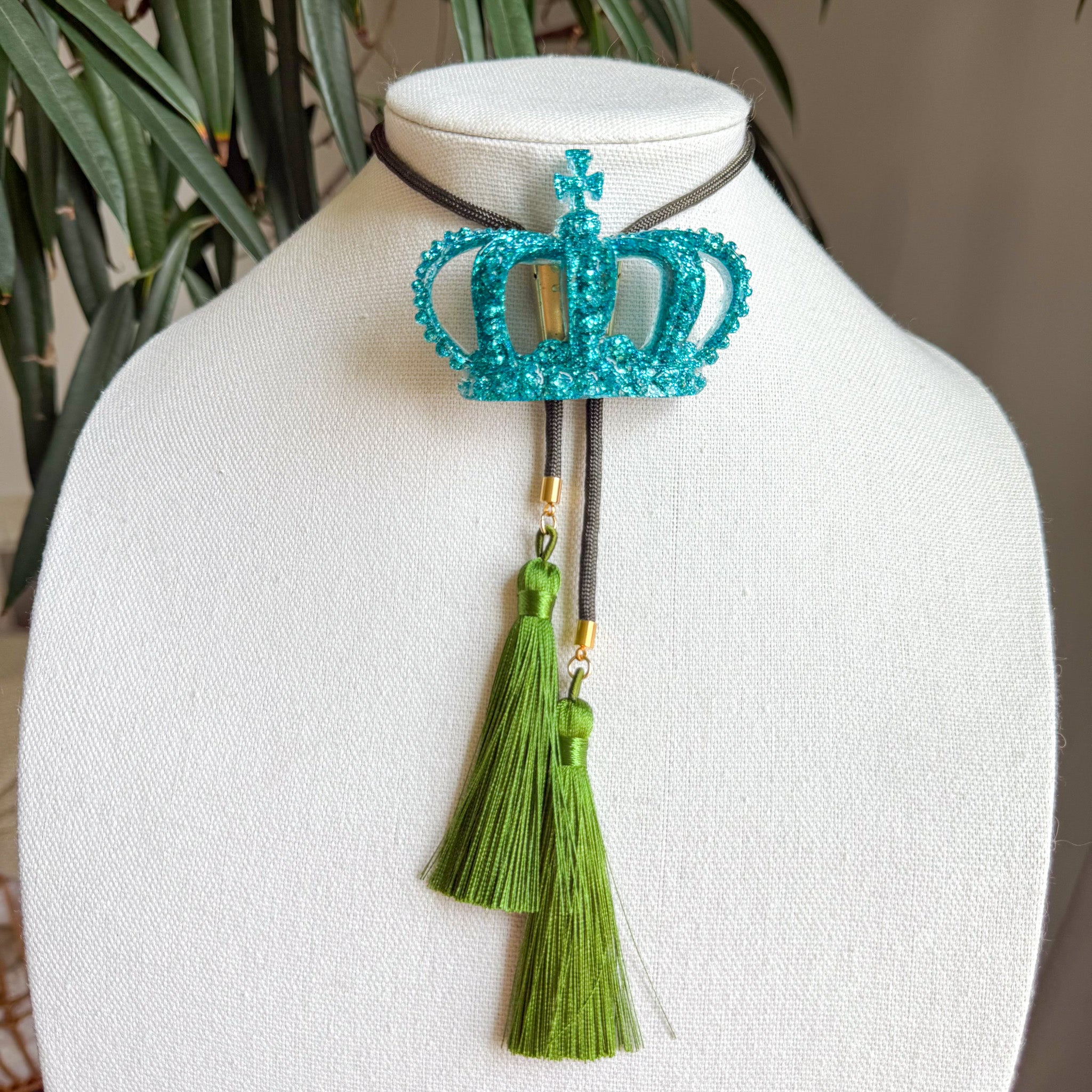Crown Bolo No. 23