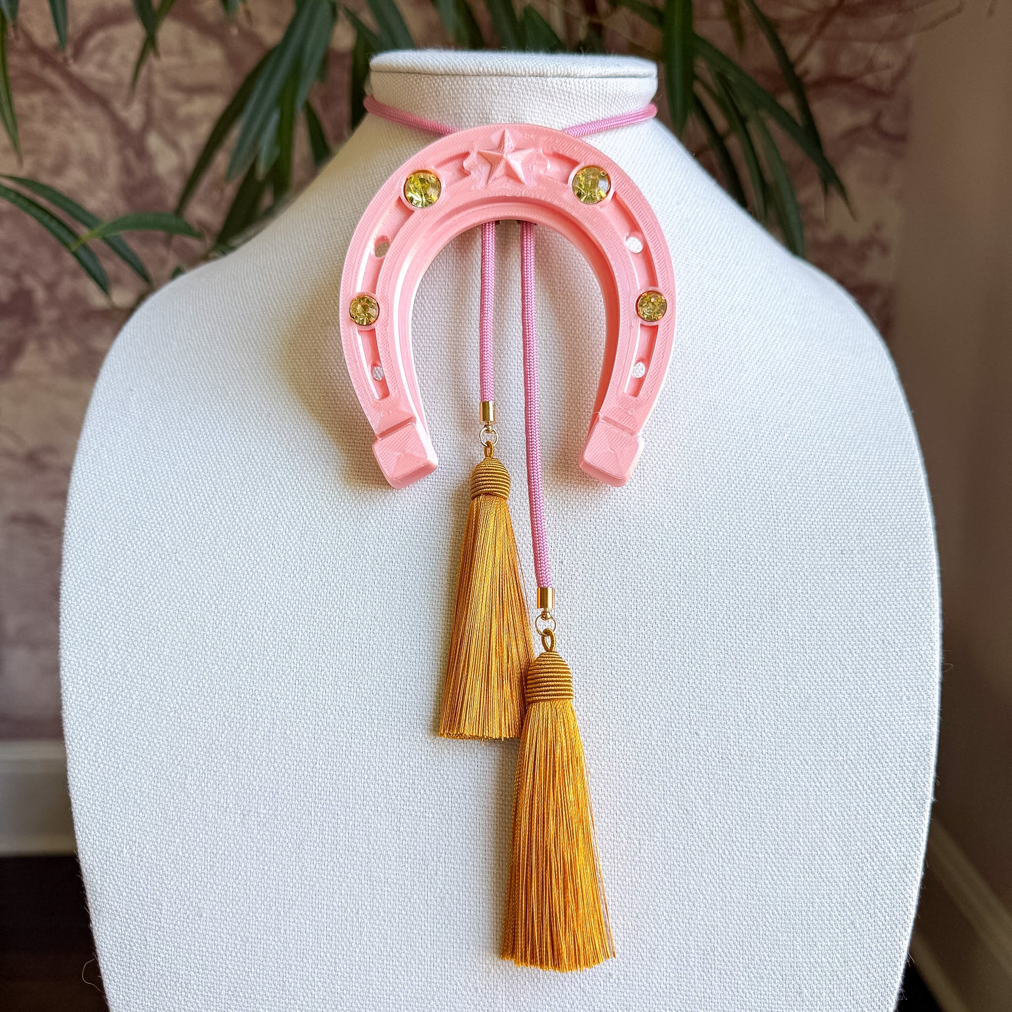 Lucky Horseshoe Bolo Sugar Pink with Bubblegum Pink & Golden Yellow
