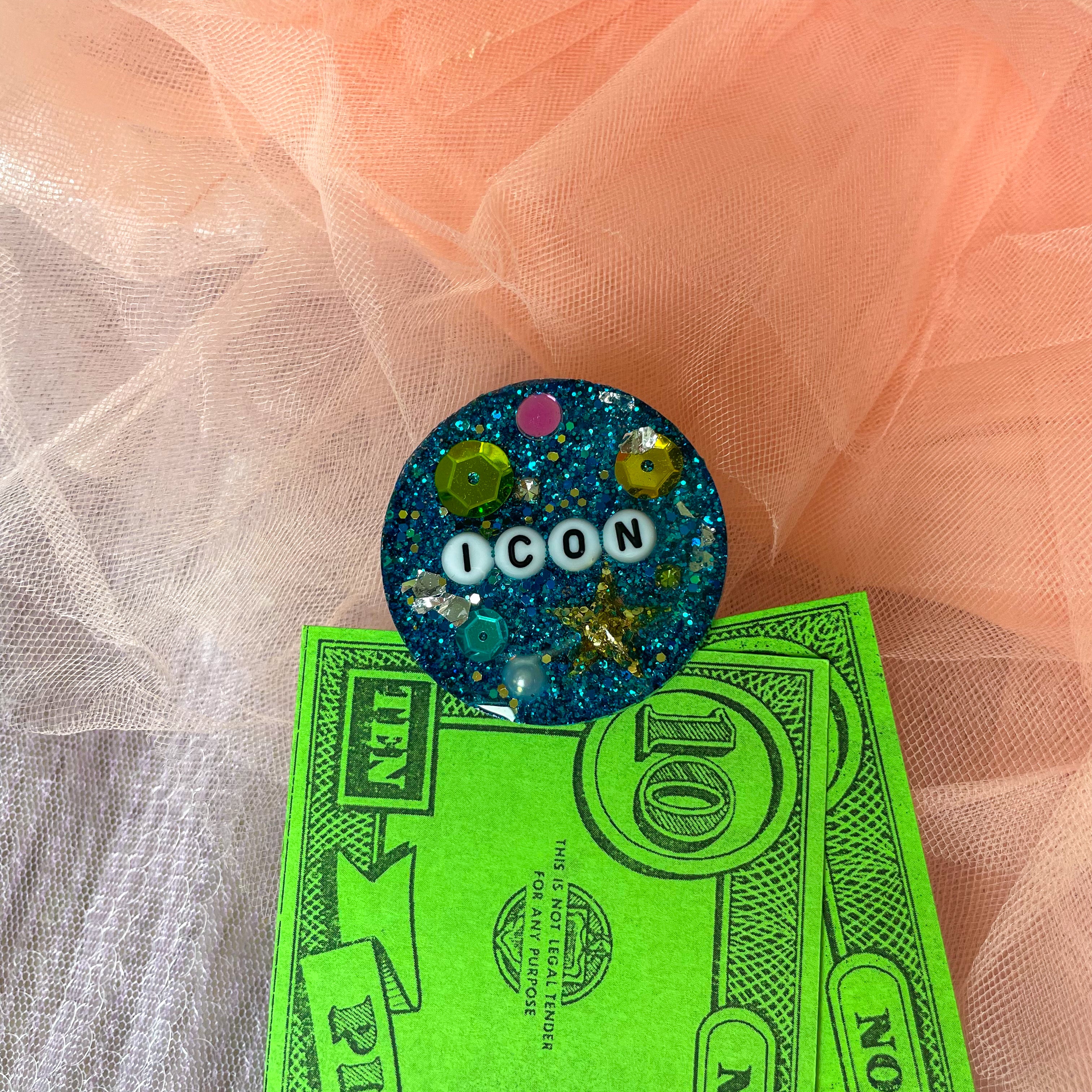 Glitterati Birthday Badge No. 17