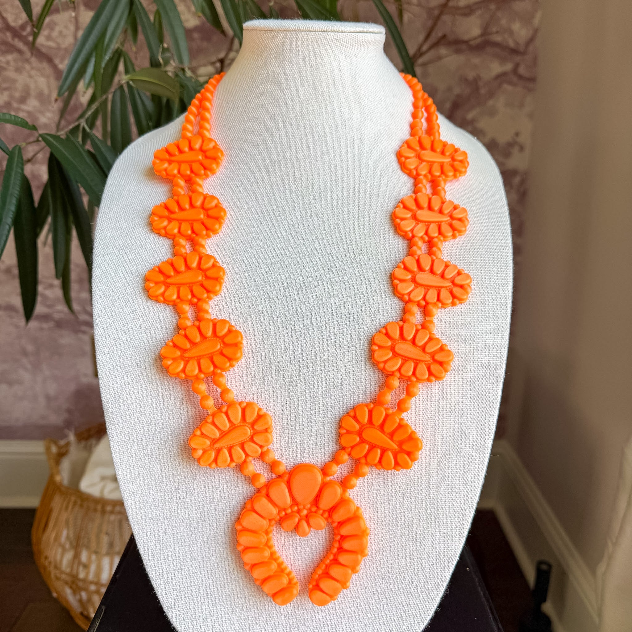 Golden Hour Necklace in Orange Twist