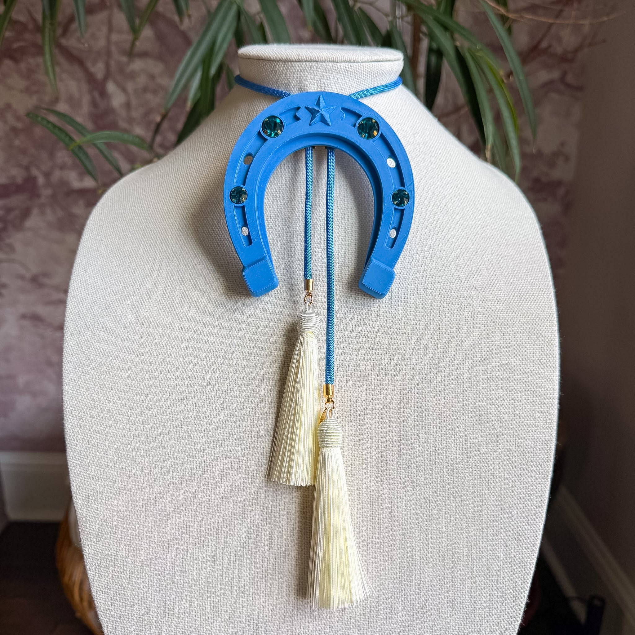 Lucky Horseshoe Bolo Ocean Blue with Ocean Blue & Ivory
