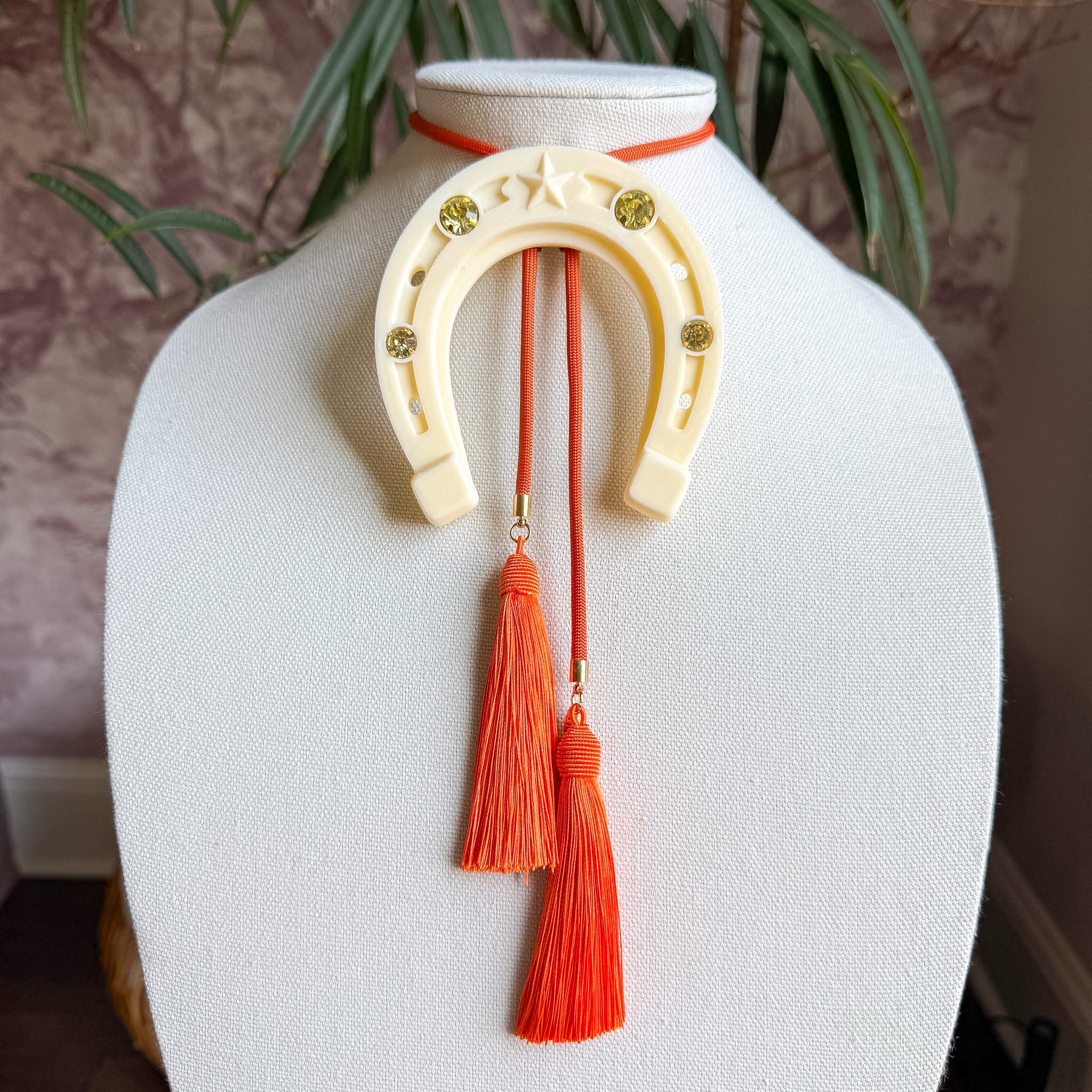 Lucky Horseshoe Bolo Ivory with Orange & Orange