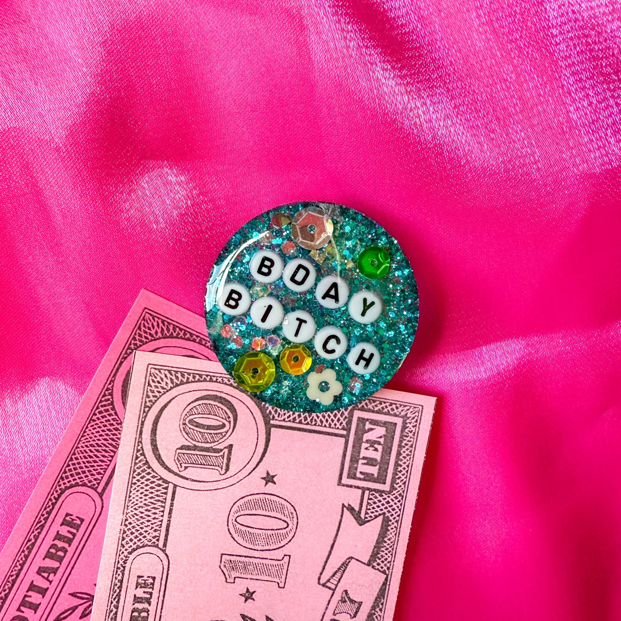 Glitterati Birthday Badge No. 35
