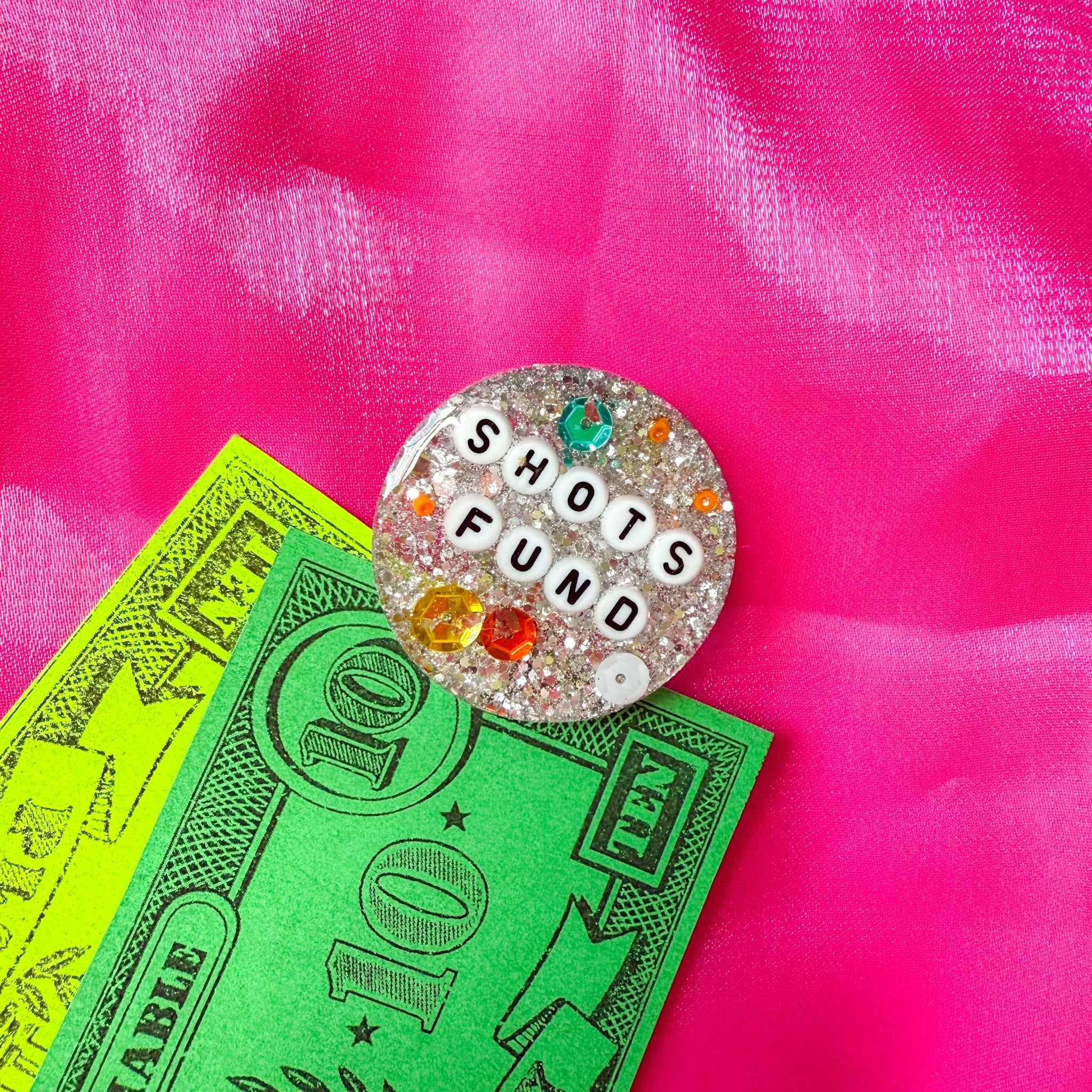 Glitterati Birthday Badge No. 40