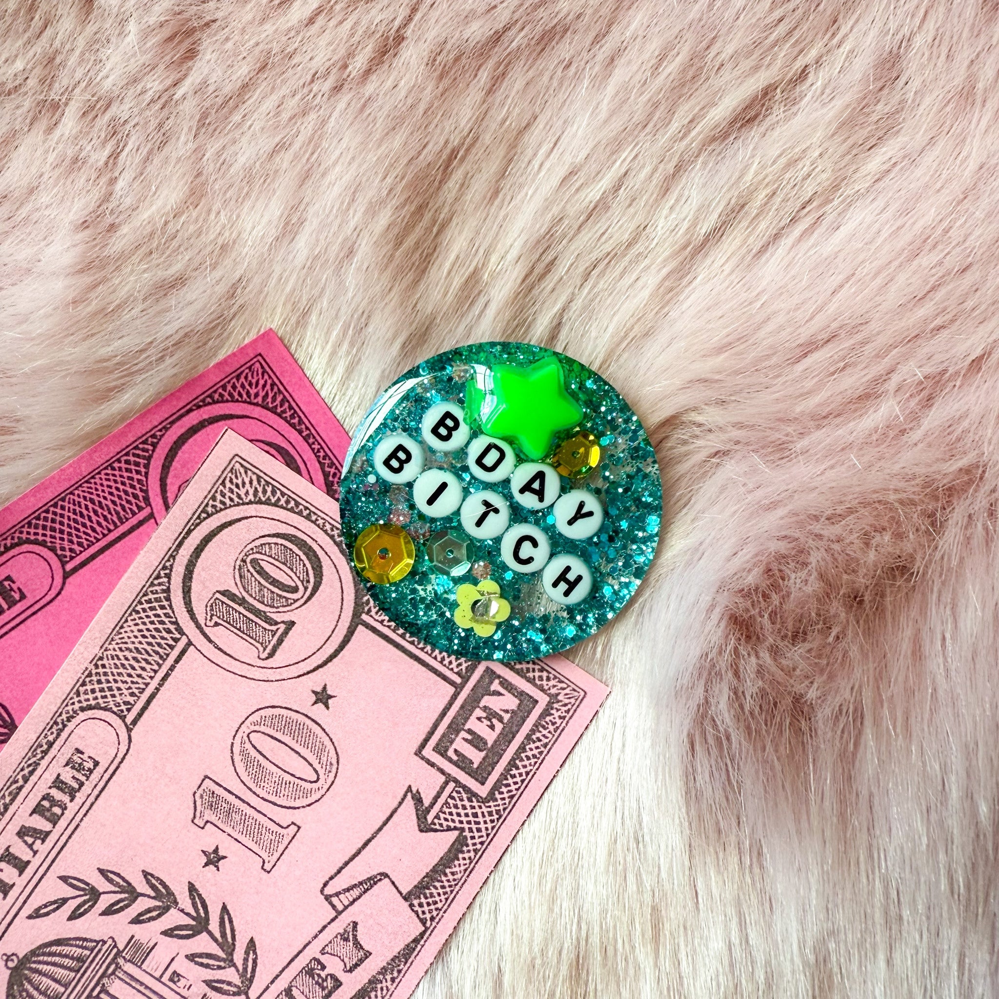 Glitterati Birthday Badge No. 77