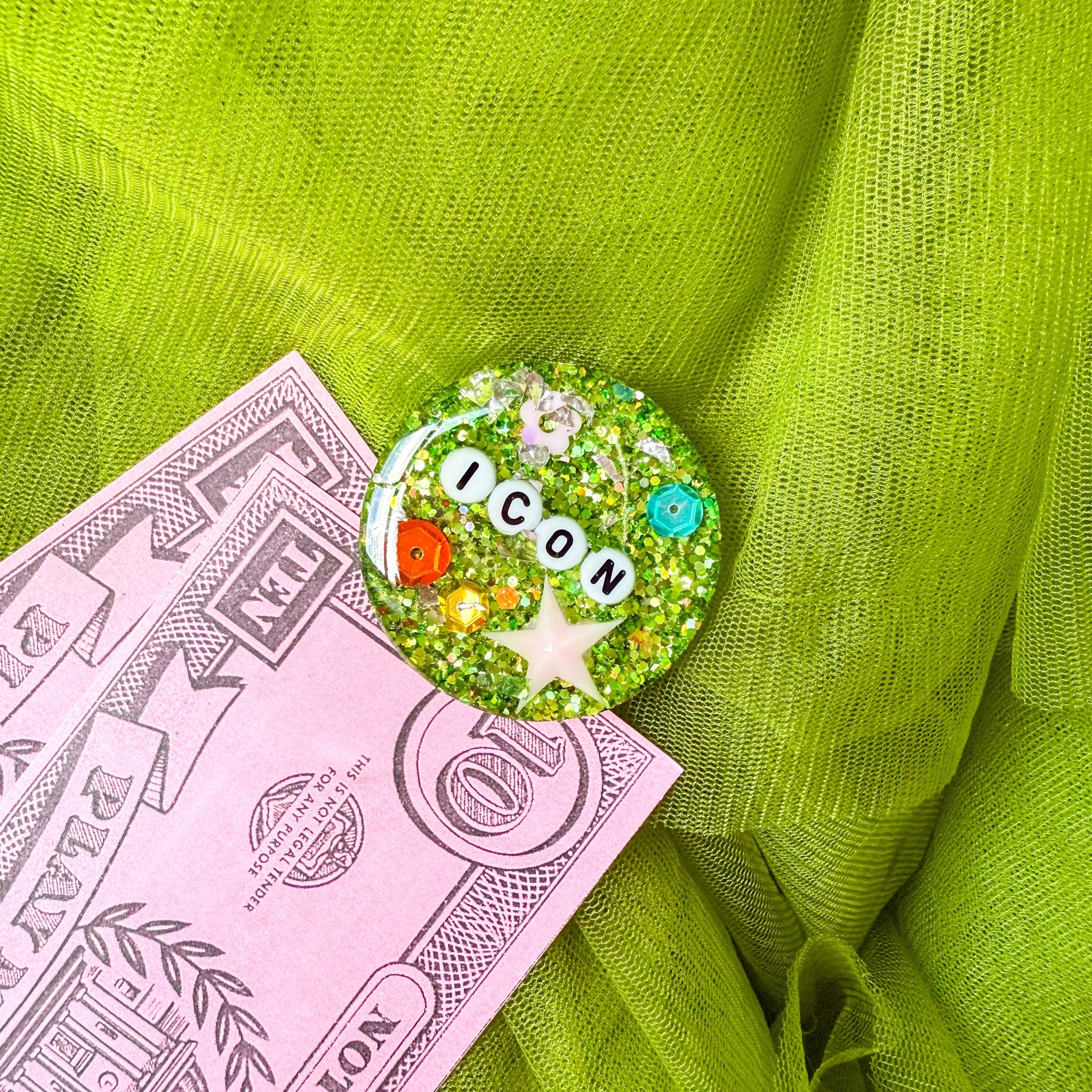Glitterati Birthday Badge No. 60