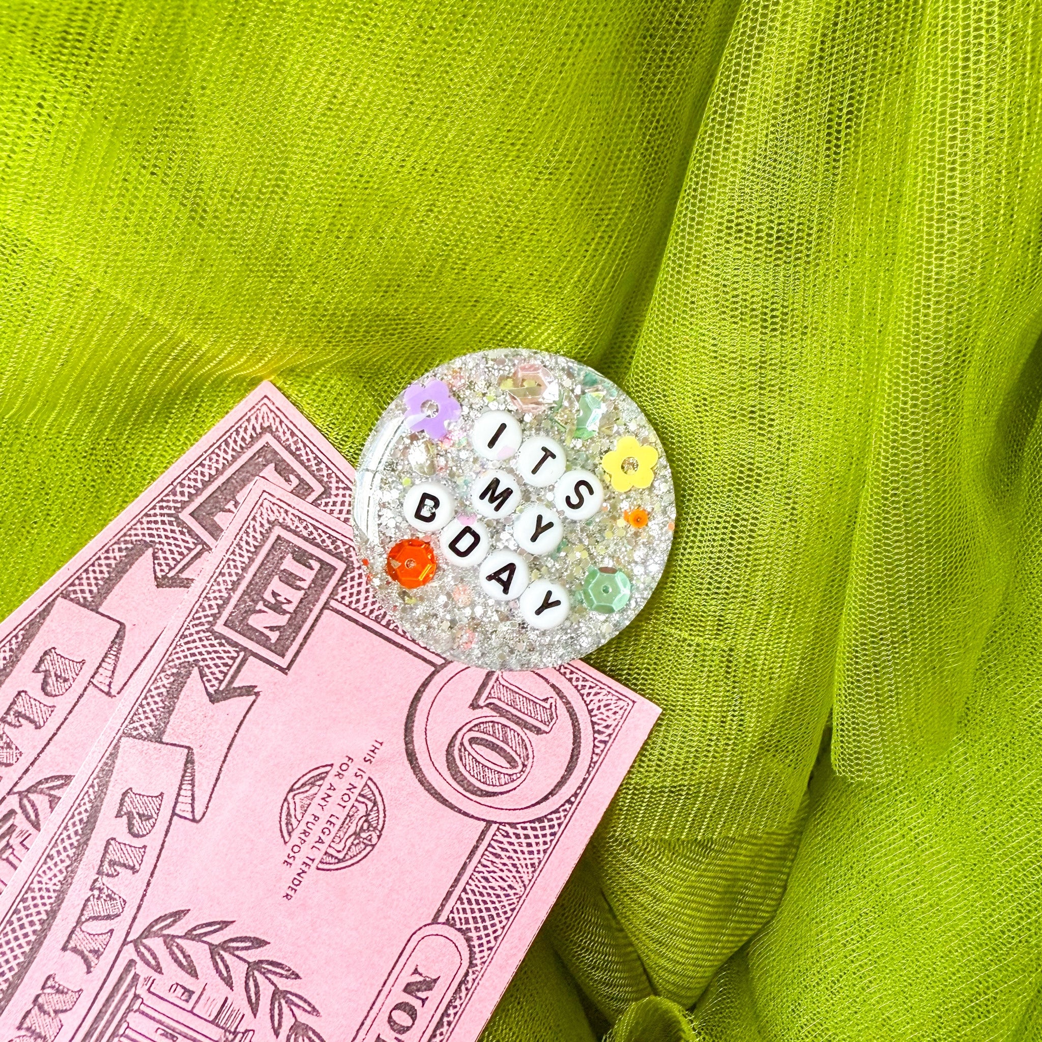 Glitterati Birthday Badge No. 61