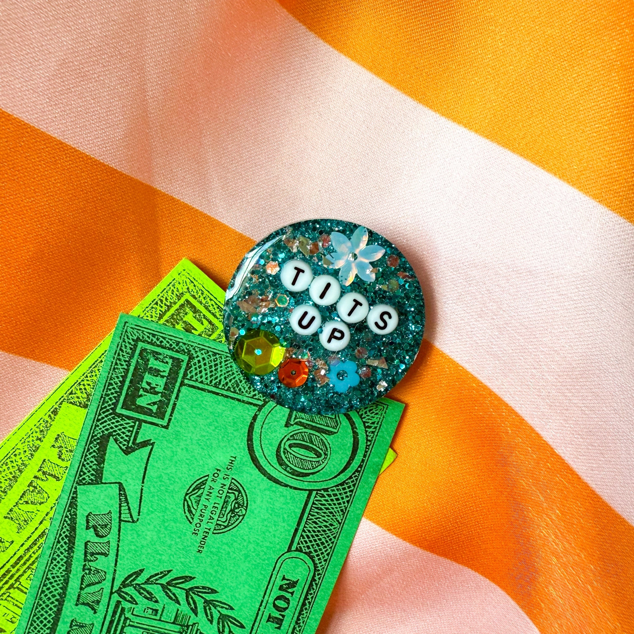Glitterati Birthday Badge No. 65