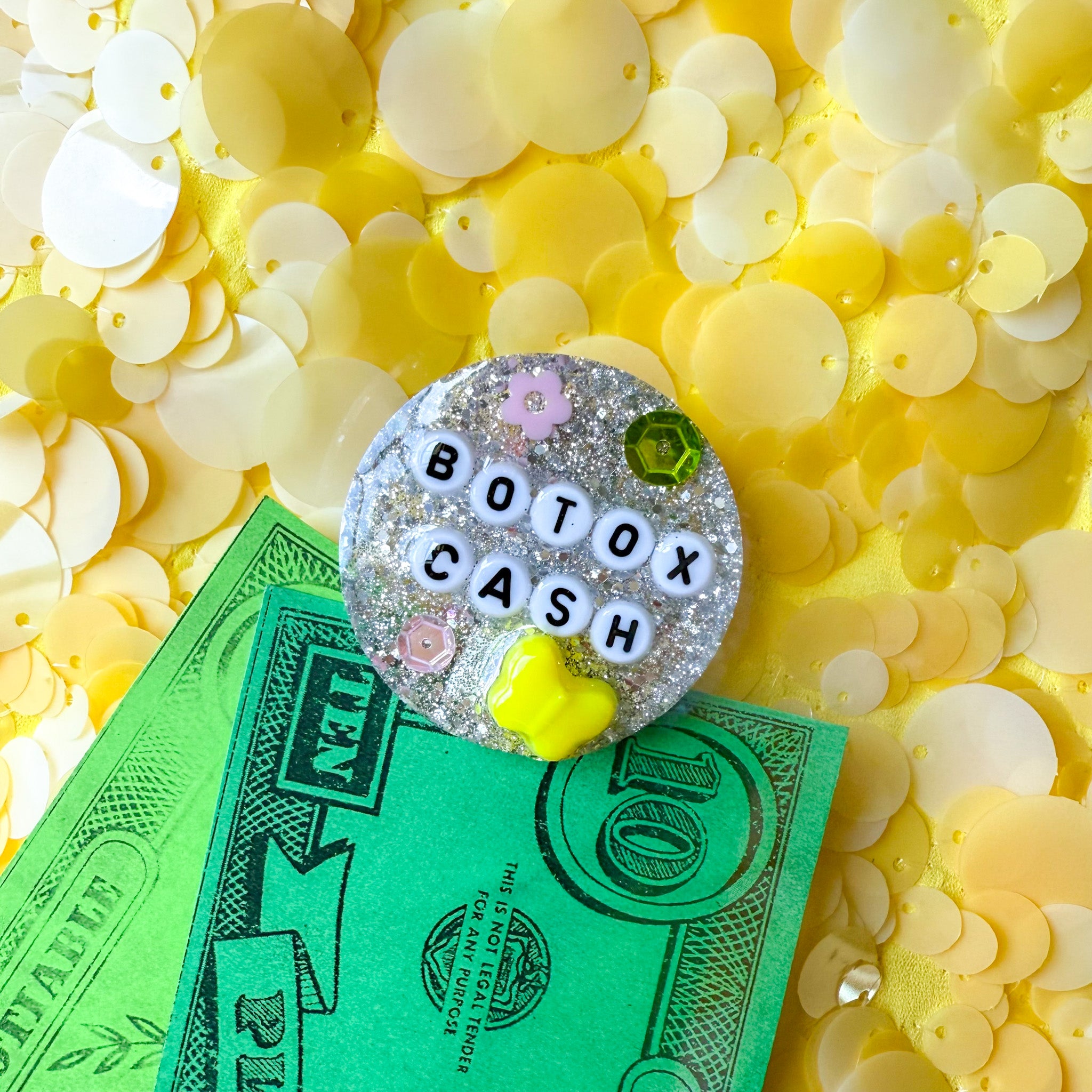 Glitterati Birthday Badge No. 84