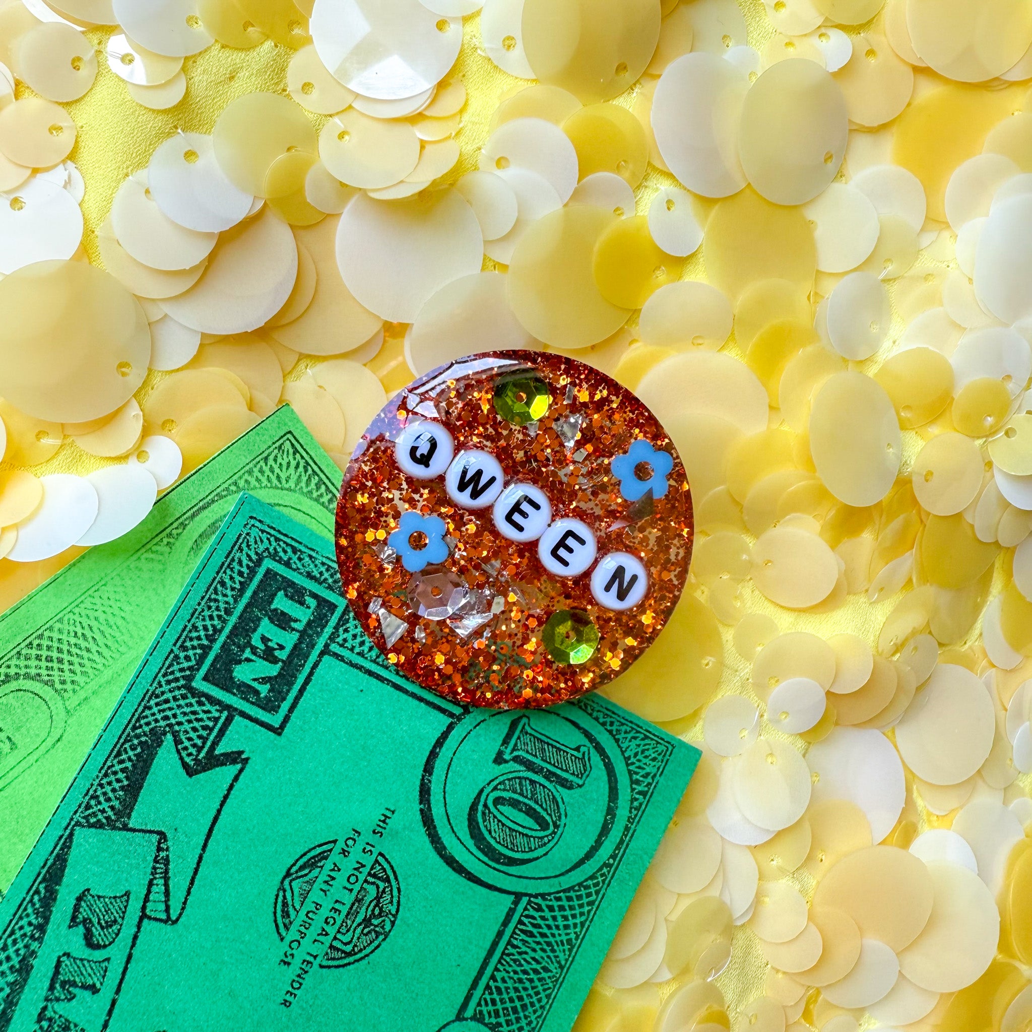 Glitterati Birthday Badge No. 89