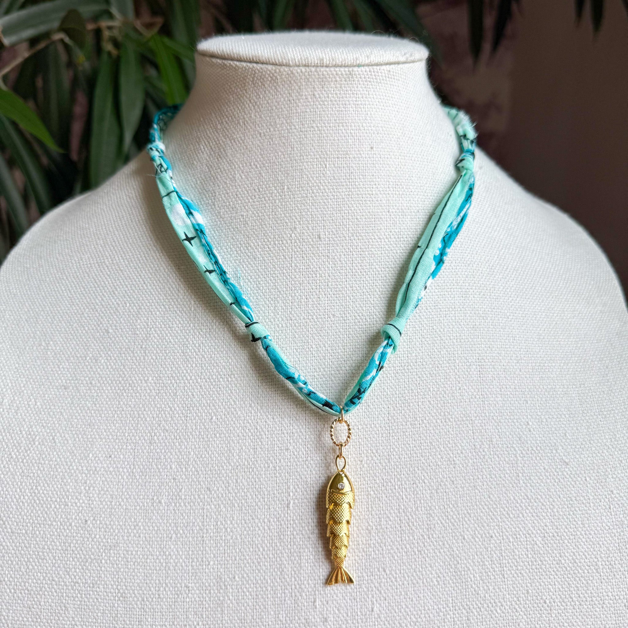 Fishy Bandana Necklace in Aqua