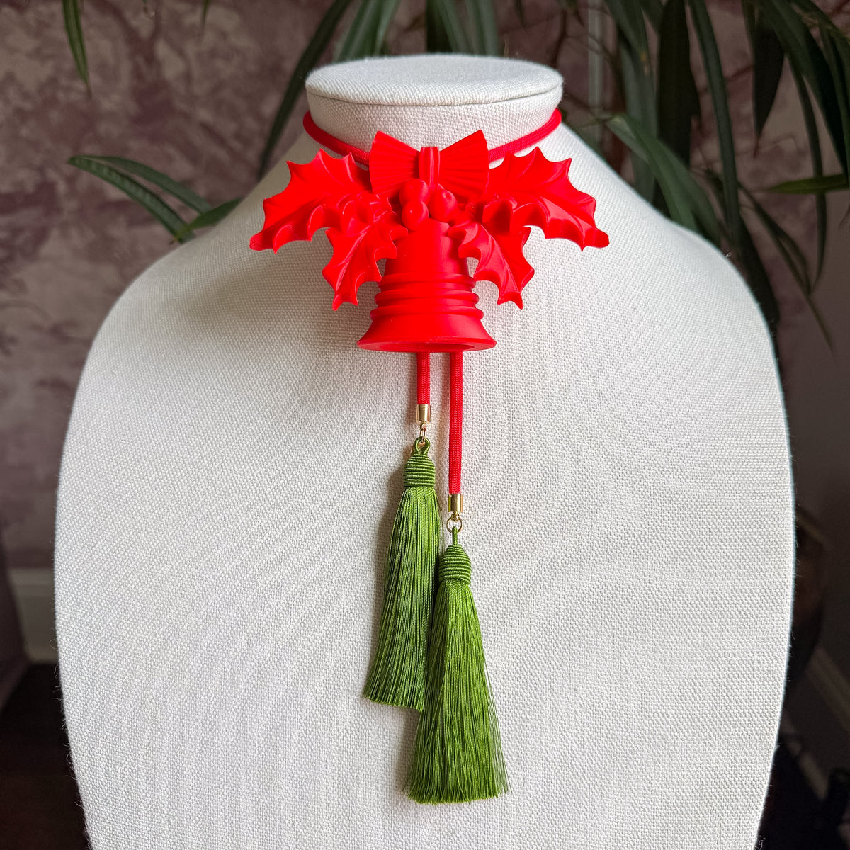 Mistletoe Bolo Candy Red with Red & Olive