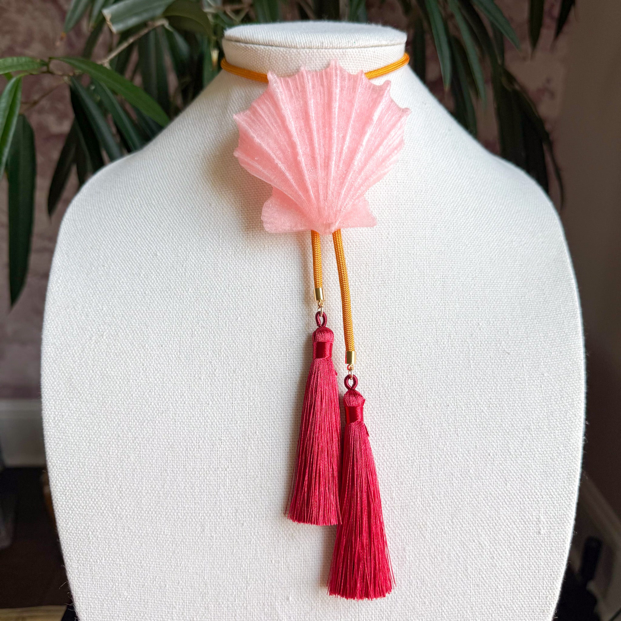 Shell Bolo Quartz Pink with Golden Yellow & Raspberry