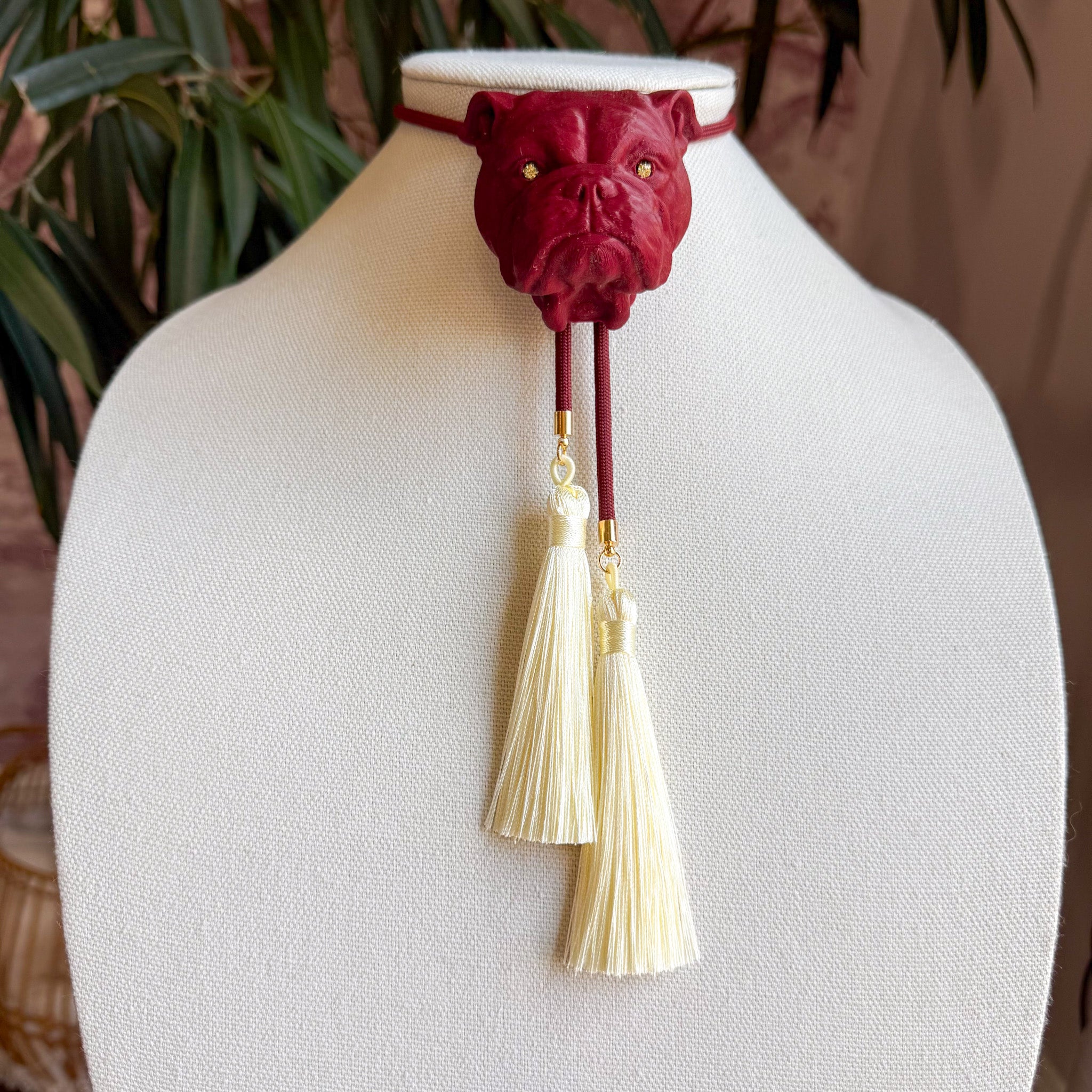 Bulldog Bolo Maroon with Maroon & Ivory